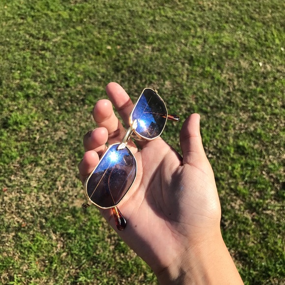 Vintage sunglasses - Picture 1 of 2
